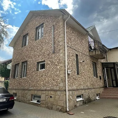 Casa Centru Chișinău Vilă *